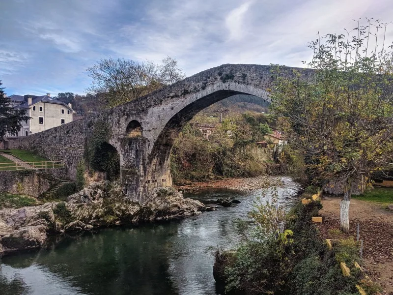 Que ver en Asturias, Puente Romano de Cangas de Onís