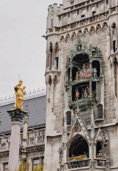 Qué ver y hacer en Múnich, Carillón del Nuevo Ayuntamiento