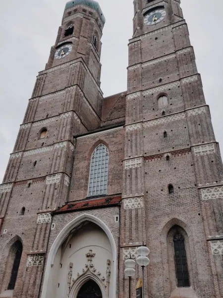 Qué ver y hacer en Múnich, Catedral de Nuestra Señora de Múnich